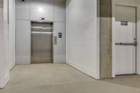 The Briar - Luxurious Condo Near Vanderbilt, Нашвілл Екстер'єр фото