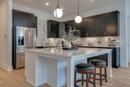 The Briar - Luxurious Condo Near Vanderbilt, Нашвілл Екстер'єр фото